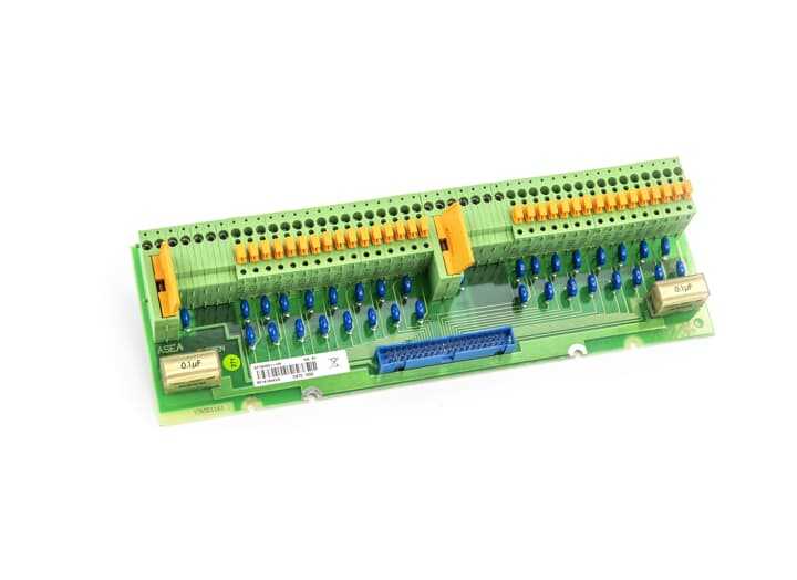 ASEA BROWN BOVERI - 57160001-UH - PLC Expansion Modules
