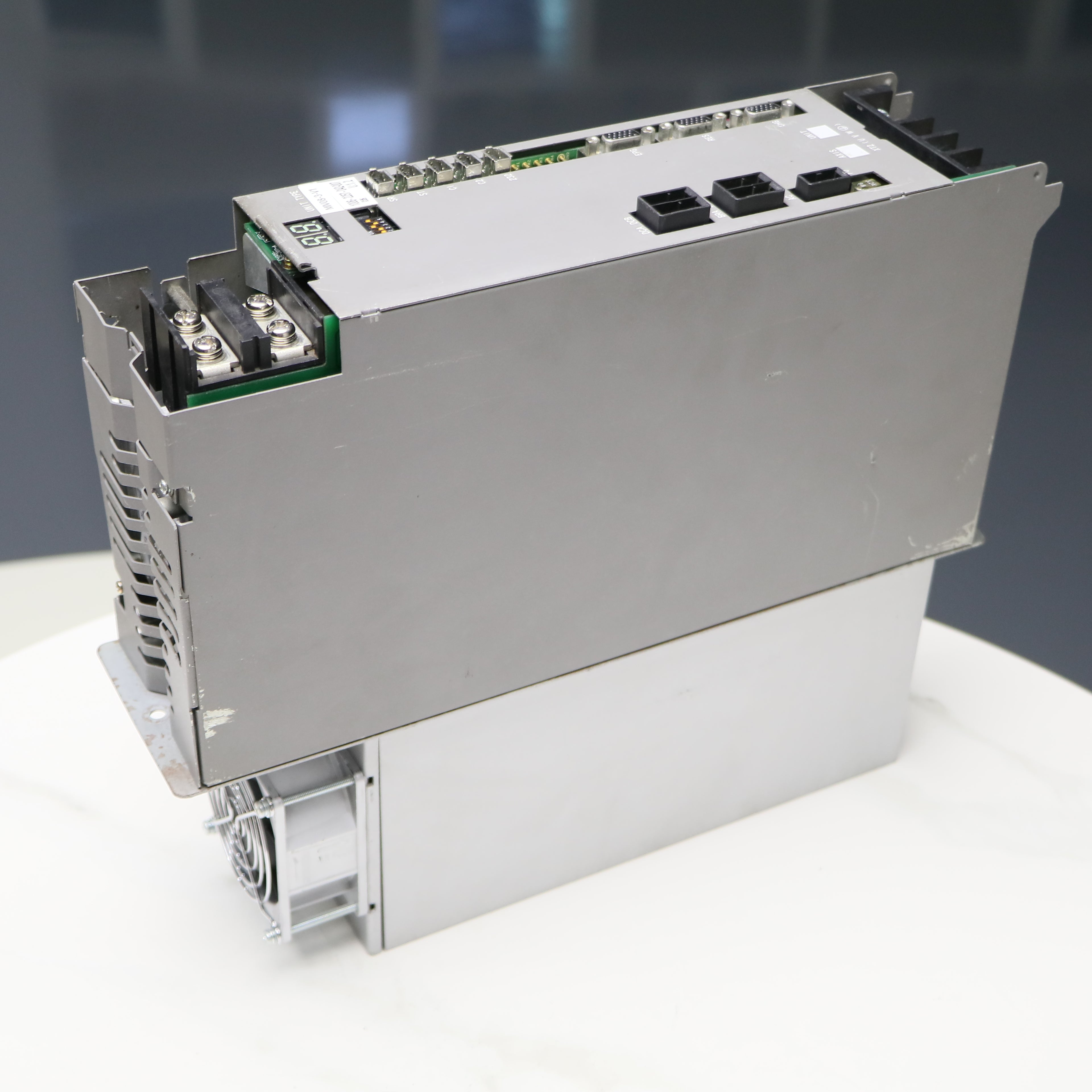 OKUMA - MIV08-3-V1 - Servo Drives & Controls