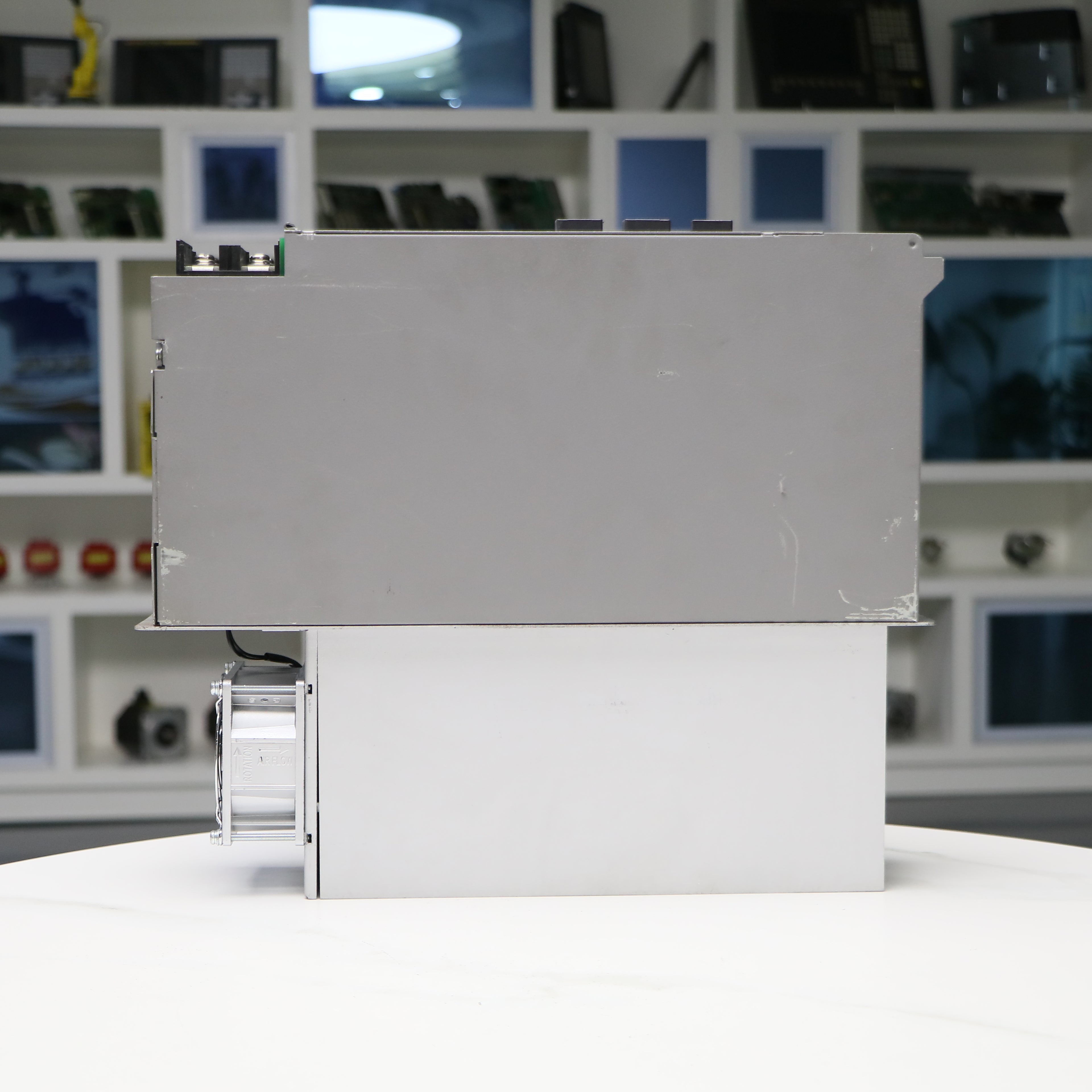 OKUMA - MIV08-3-V1 - Servo Drives & Controls