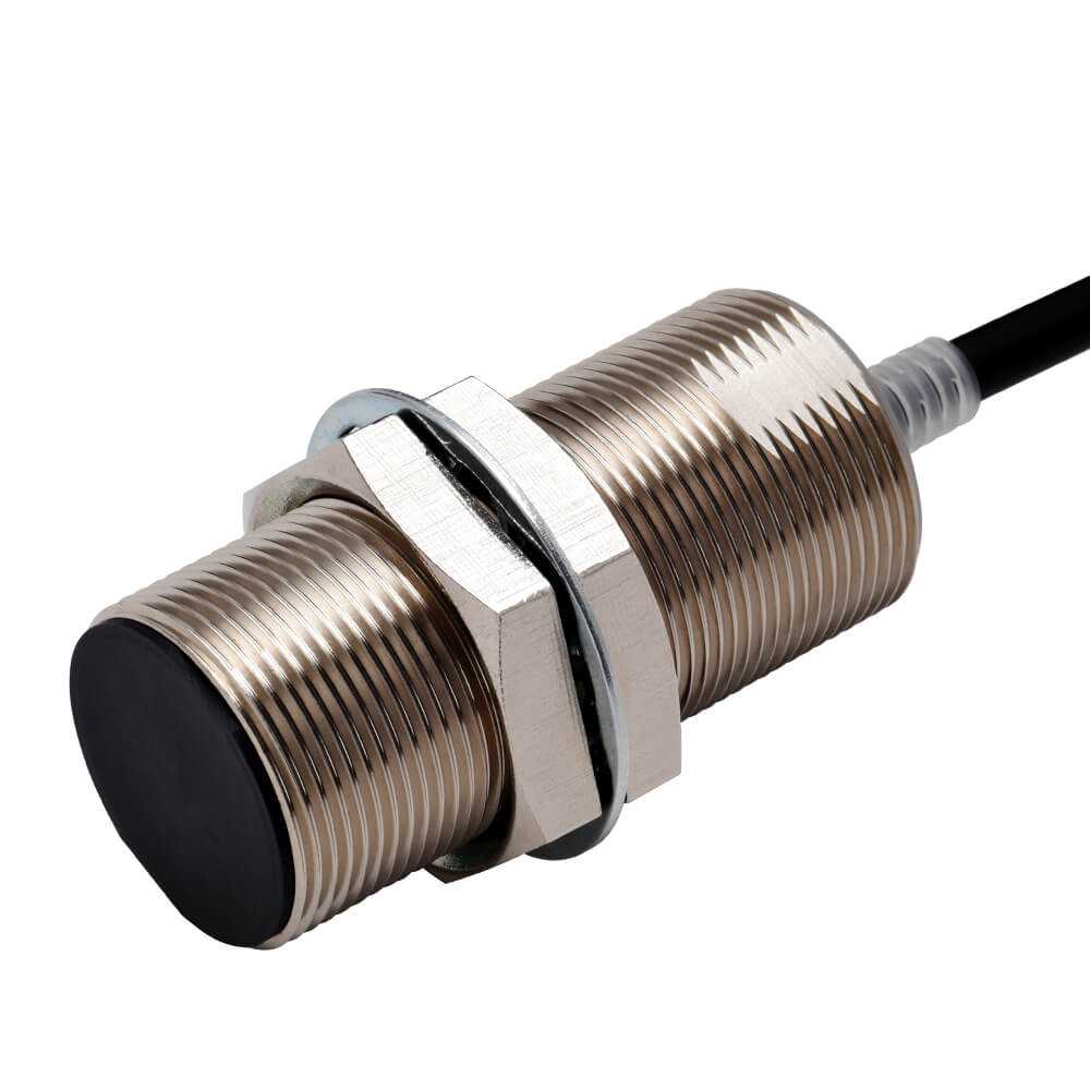 OMRON - E2E-X22B2L30 2M - Proximity Detection Switches