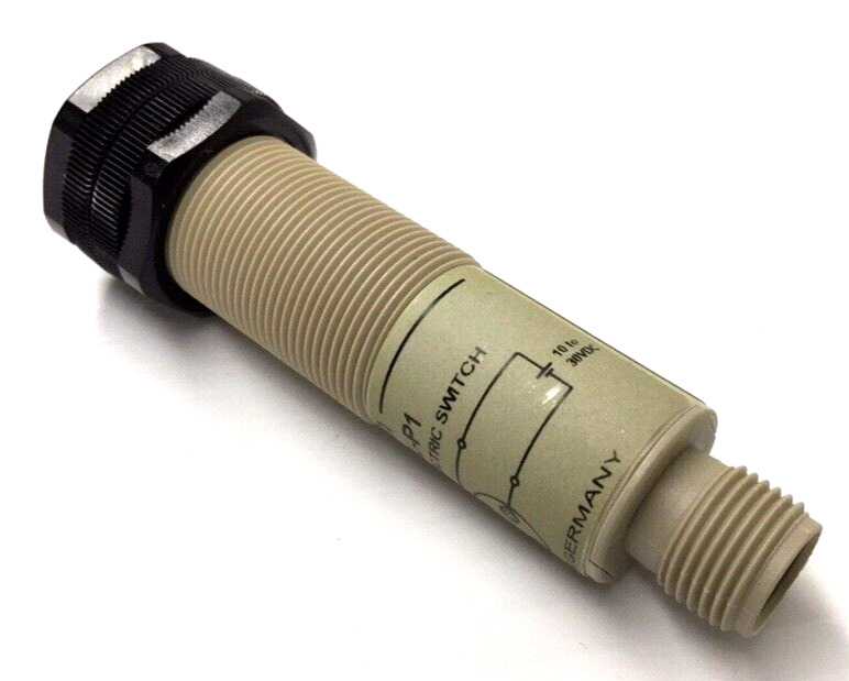 OMRON - E3F2-7L-P1 - Photoelectric Sensors