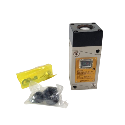 OMRON - E3N-30DH4 S1-G - Photoelectric Sensors