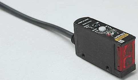 OMRON - E3S-AD17 - Photoelectric Sensors