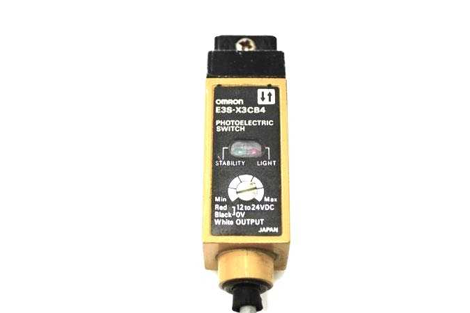 OMRON - E3S-X3CB4 - Photoelectric Sensors