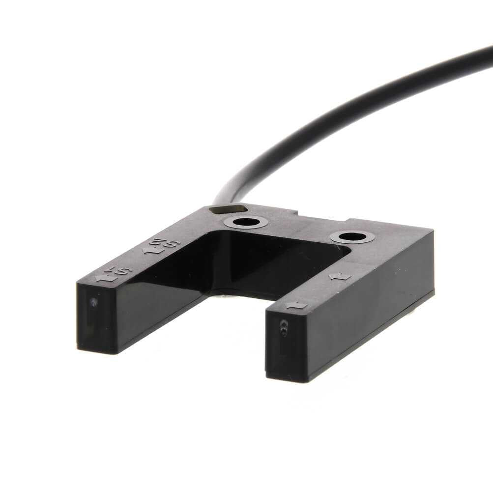 OMRON - E3Z-G81 2M - Photoelectric Sensors