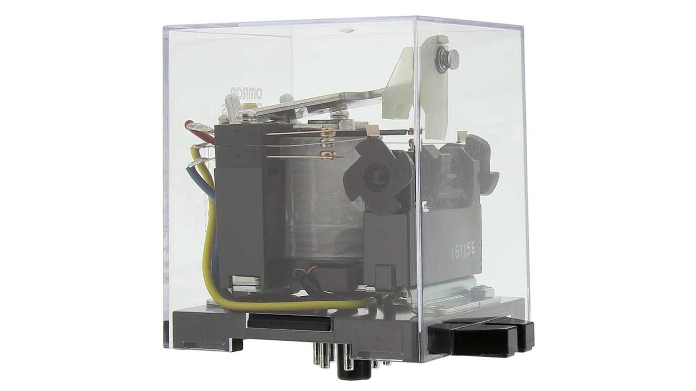 OMRON - G4Q-212S AC220 - Relays & Sockets