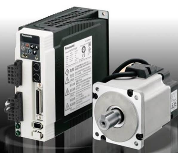 PANASONIC - MSMF402L1G6M - motors