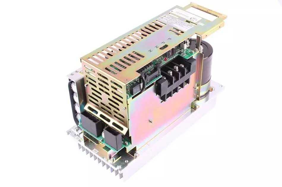 YASKAWA ELECTRIC - JUSP-ACP25JAAY11 - Servo Drives & Controls
